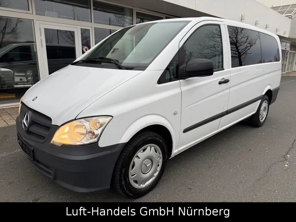 MB Vito Mixto 122 CDI lang 3.0CDI Autom 1Hand Mixto Standheizung, Beifahrerairbag, Schiebetür rechts, Isofix, Getönte Scheiben, Klimaanlage, Armlehne, Tempomat – Foto vom Hof